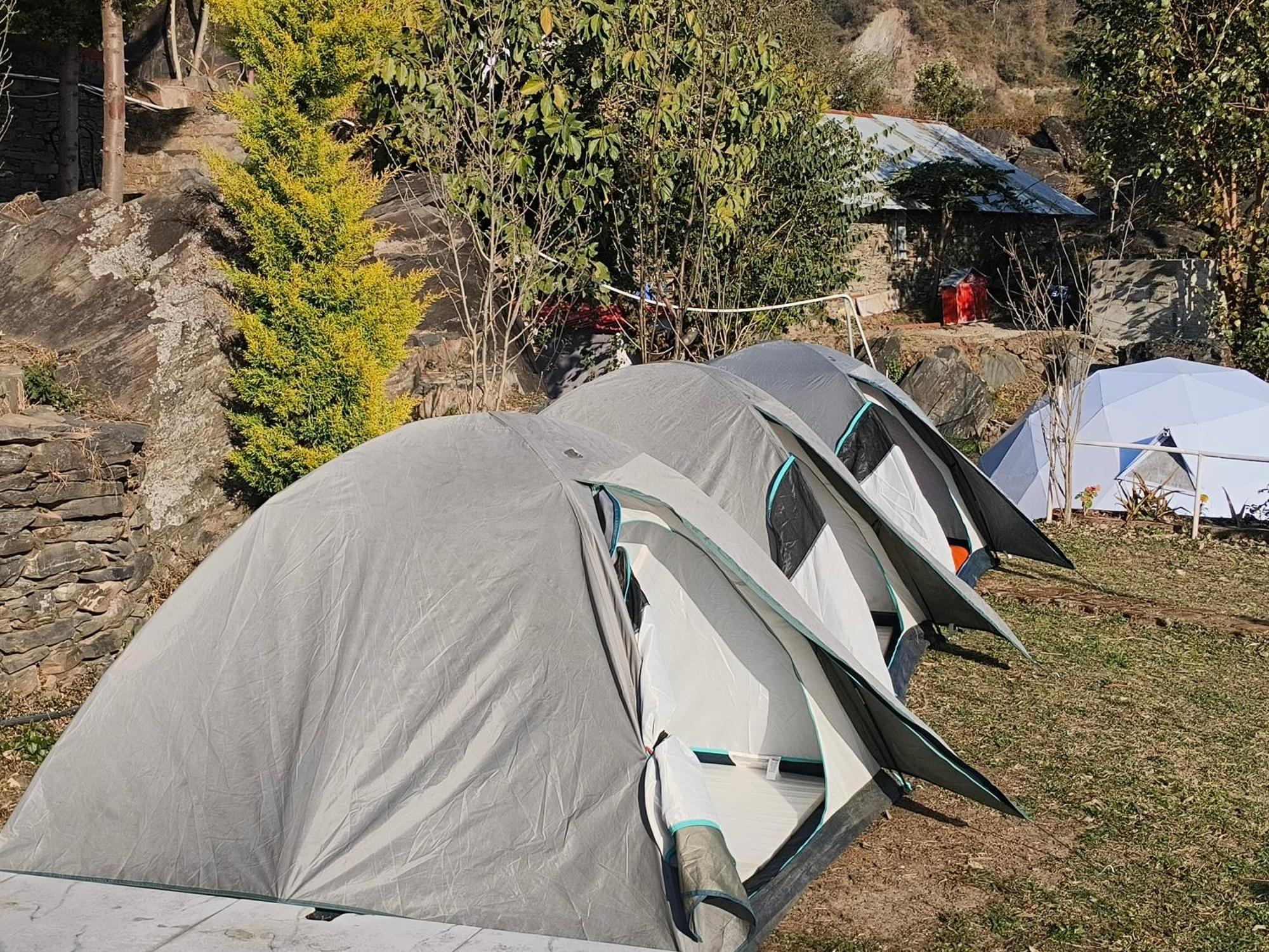 Hill Ventures Adventure Camp And Restaurant Hotel Dharamshala Eksteriør billede